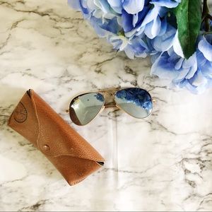 ⭐️NEW LISTING⭐️ Ray Ban Aviators